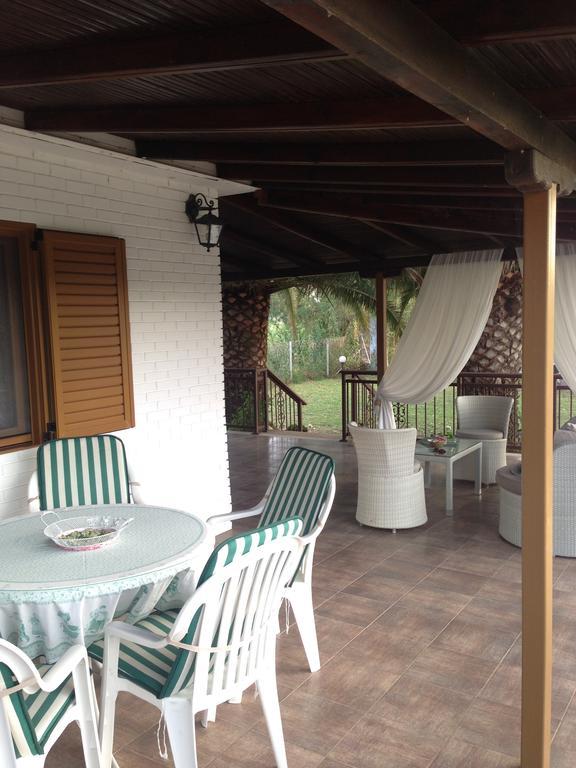 Villa Niki Néos Marmarás Exterior foto